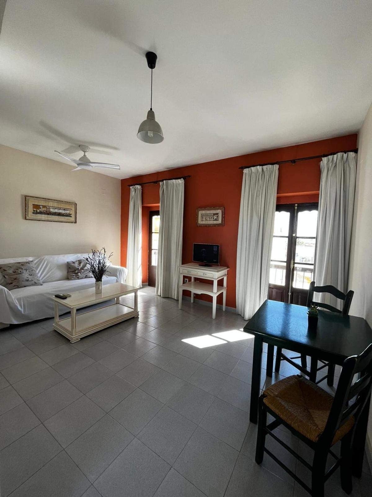 Apartamentos Larga 70 El Puerto de Santa María Εξωτερικό φωτογραφία